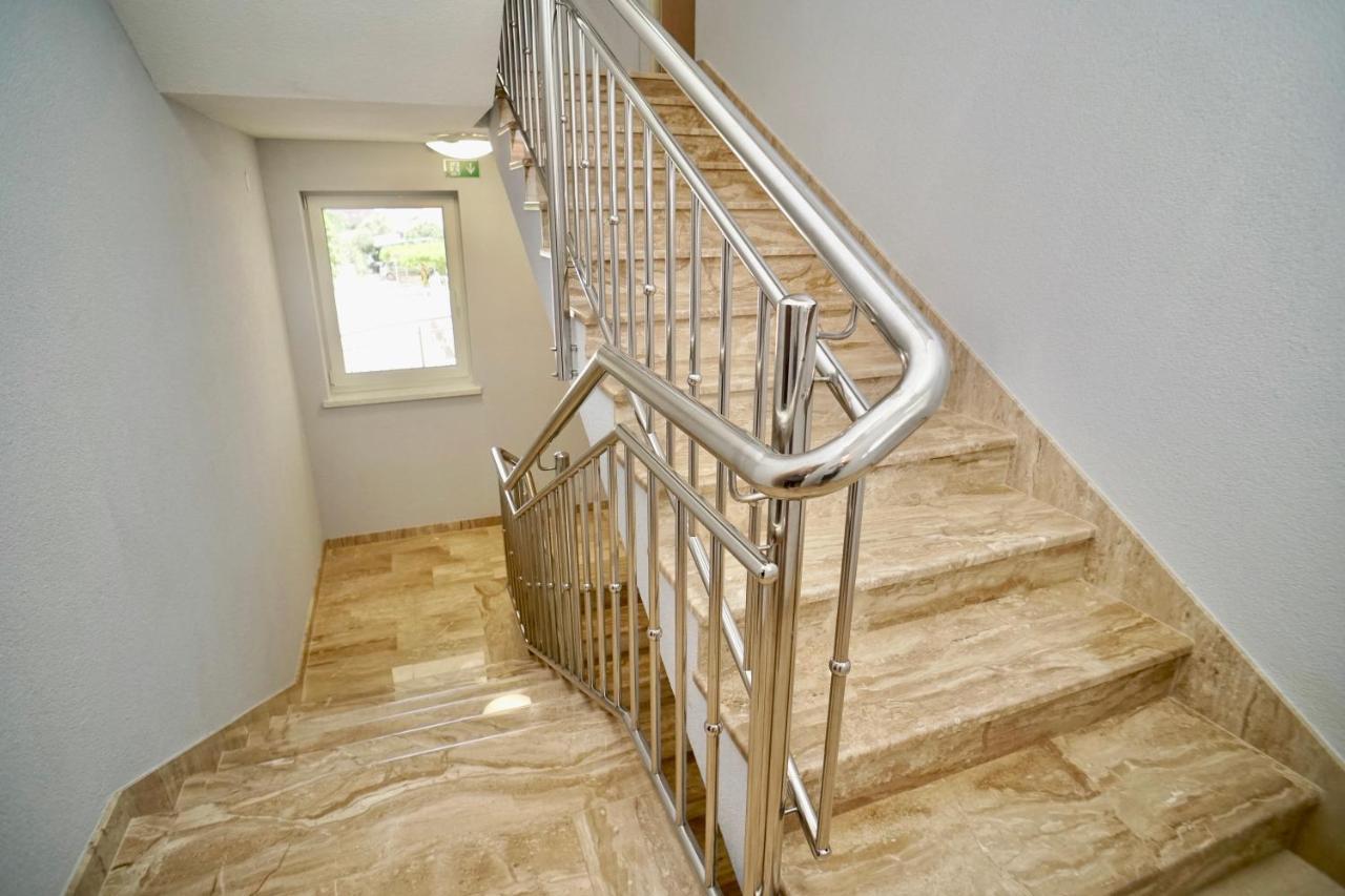 Trogir-Luxury Villa Sapphirus Seget Vranjica Exterior photo