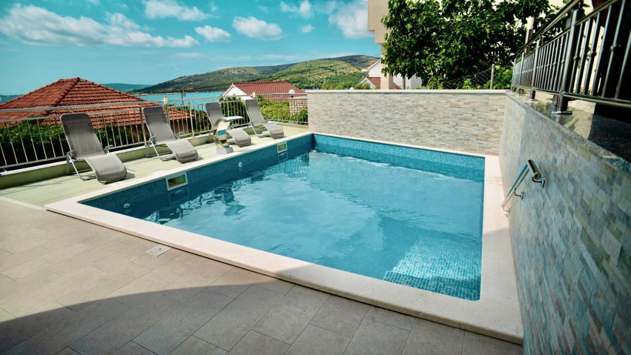 Trogir-Luxury Villa Sapphirus Seget Vranjica Exterior photo