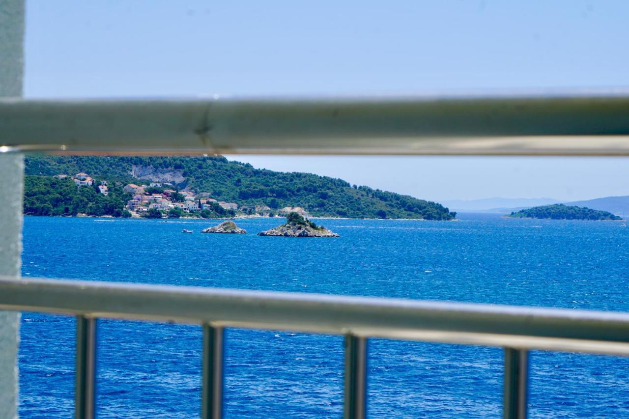 Trogir-Luxury Villa Sapphirus Seget Vranjica Exterior photo